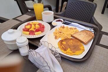 Aguacatala Hotel Boutique