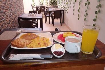 Aguacatala Hotel Boutique