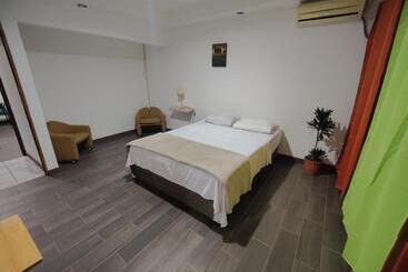 تختخواب و صبحانه Casa Escalante Hostel
