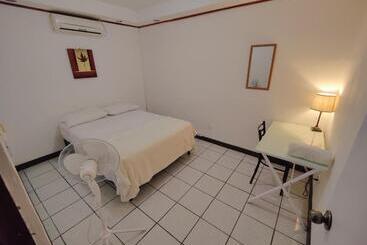 تختخواب و صبحانه Casa Escalante Hostel