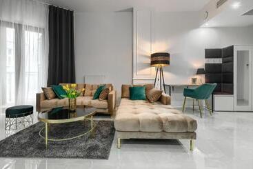 Hanza Tower 5 Stars