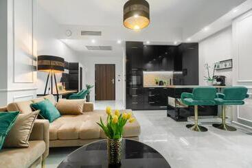 Hanza Tower 5 Stars