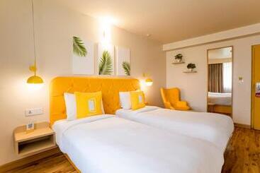 Bloom Hotel   Jammu