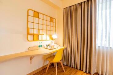 Bloom Hotel   Jammu