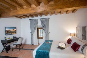 هتل Casual Rinascimento Firenze