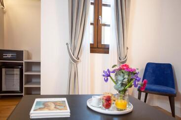 هتل Casual Rinascimento Firenze