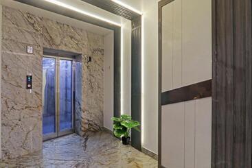 هتل Townhouse 1160 P.s.palace Near Amausi Metro Station