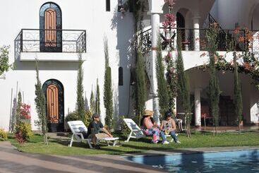 پانسیون Casa Hotel Mamaluna