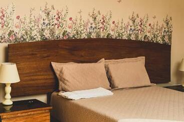 پانسیون Casa Hotel Mamaluna