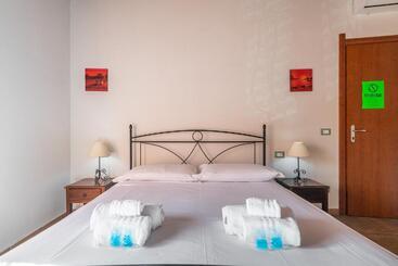 پانسیون Val Paraiso Rooms   Unforgettable Holiday