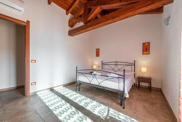 پانسیون Val Paraiso Rooms   Unforgettable Holiday