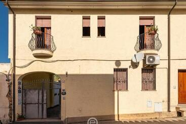 پانسیون Val Paraiso Rooms   Unforgettable Holiday