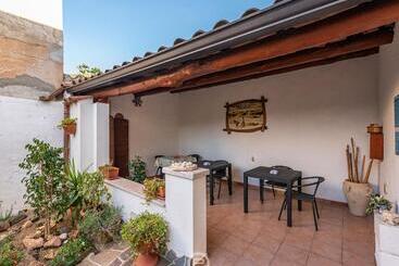 پانسیون Val Paraiso Rooms   Unforgettable Holiday