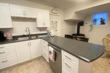 پانسیون Yellowknife Bed And Breakfast