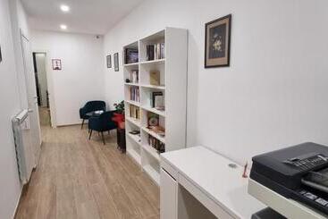 تختخواب و صبحانه Casa Memi