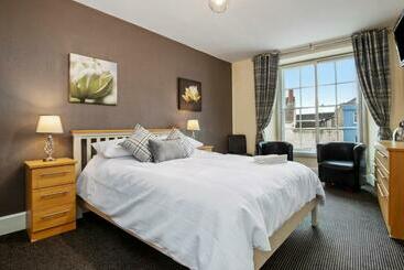 Castle Hotel Haverfordwest