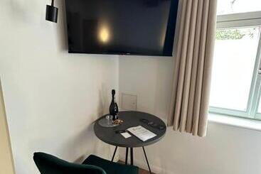 Hopfenhotel Am Adenauerufer