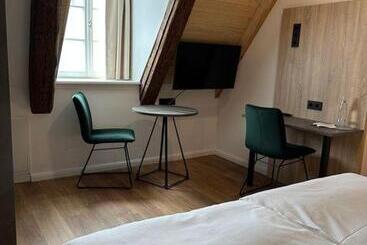 Hopfenhotel Am Adenauerufer