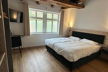 Hopfenhotel Am Adenauerufer