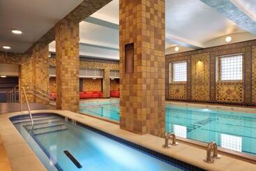 21c Museum Hotel St Louis