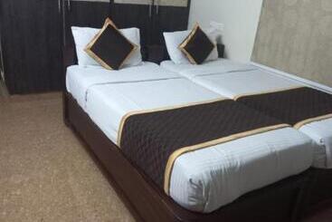 هتل Bhimas Residency