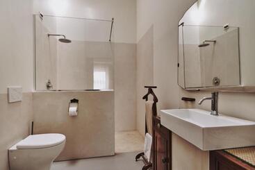 هتل Monna Terra B&b
