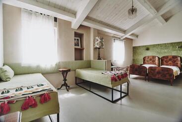 هتل Monna Terra B&b