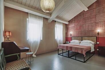 هتل Monna Terra B&b