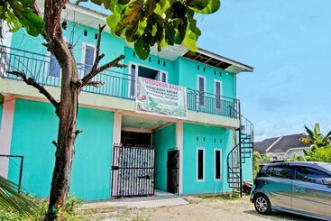 هتل Spot On 91918 Najla Guest House Syariah