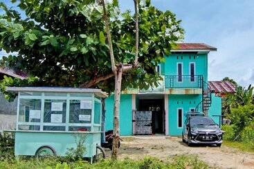 هتل Spot On 91918 Najla Guest House Syariah
