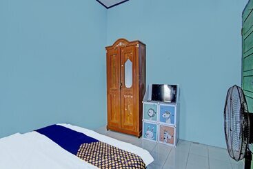 هتل Spot On 91918 Najla Guest House Syariah