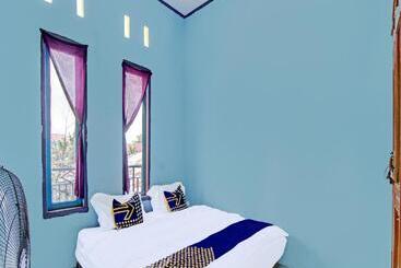 هتل Spot On 91918 Najla Guest House Syariah
