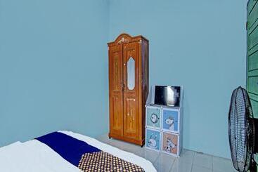 هتل Spot On 91918 Najla Guest House Syariah