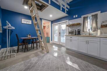 پانسیون Blue Bay Suite! Near Downtown And Foodie Hot Spots