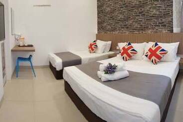پانسیون Garden 96 Inn