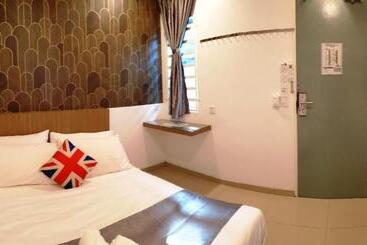 پانسیون Garden 96 Inn