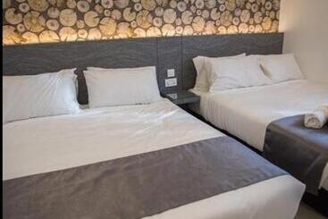 پانسیون Garden 96 Inn