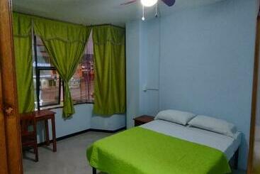 پانسیون Hostal Bambu