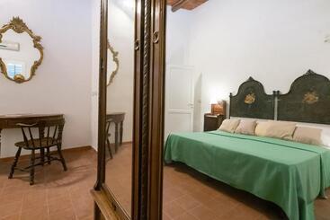 پانسیون Villa Le Lune