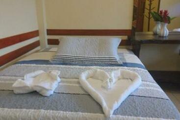 هاستل Manu Amazon Lodge