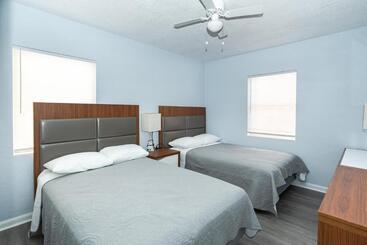 Echo Sails Motel