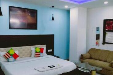 هتل Apj Grand