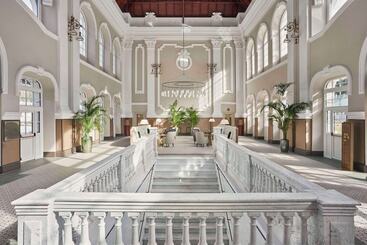 Canfranc Estación, A Royal Hideaway Hotel   Gran Lujo