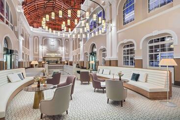 Canfranc Estación, A Royal Hideaway Hotel   Gran Lujo