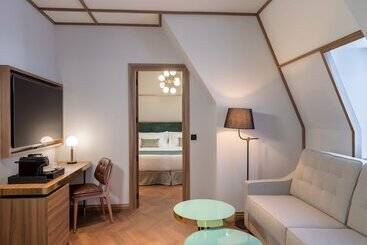 Canfranc Estación, A Royal Hideaway Hotel   Gran Lujo