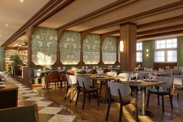 Canfranc Estación, A Royal Hideaway Hotel   Gran Lujo