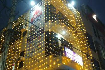 酒店 Happy Stay