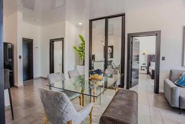 هتل Instyle Residences At Rizz Suites