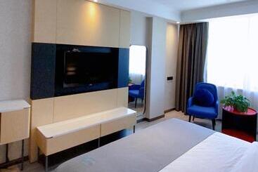 Lanou Hotel Golmud Middle Bayi Road