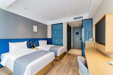Lanou Hotel Hohhot New Town Moore City